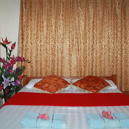 פורט וילה Pacific Paradise Motel מראה חיצוני תמונה